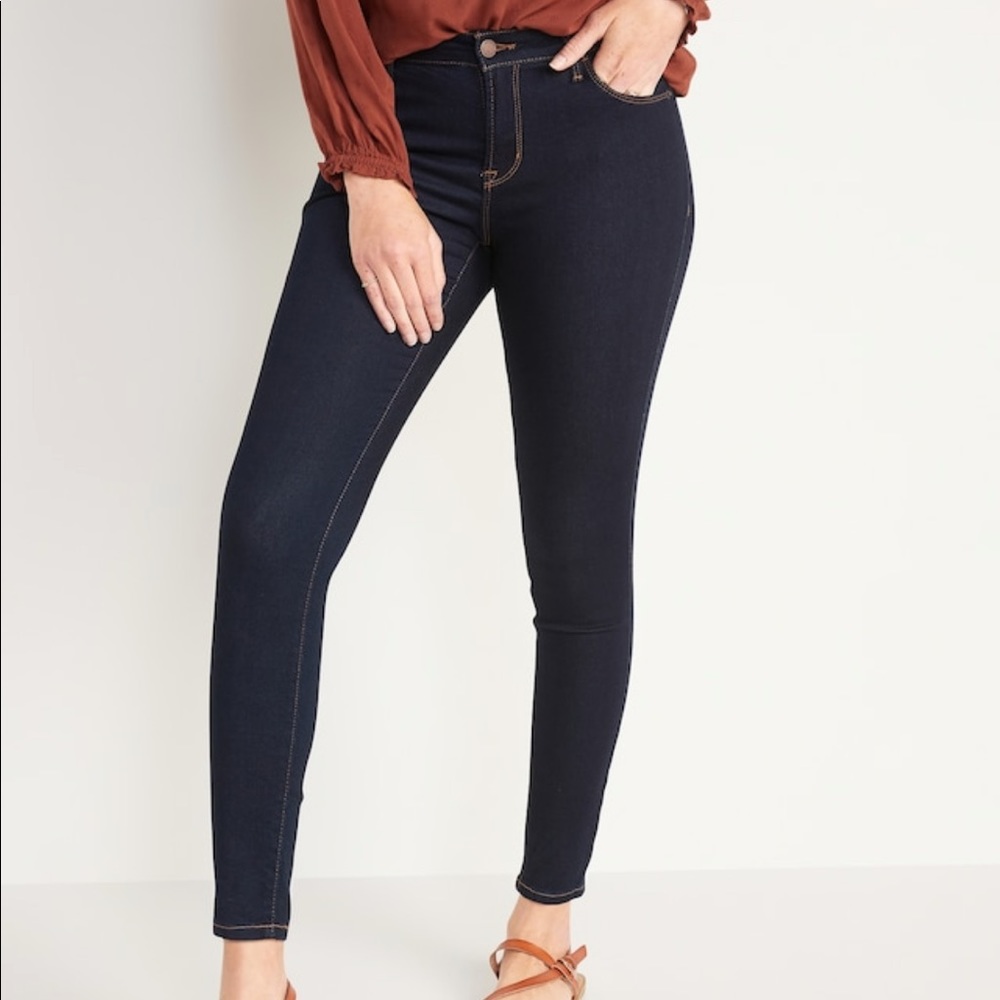 Old Navy Mid Rise Rockstar Super Skinny Rinse Dark Wash Jeans